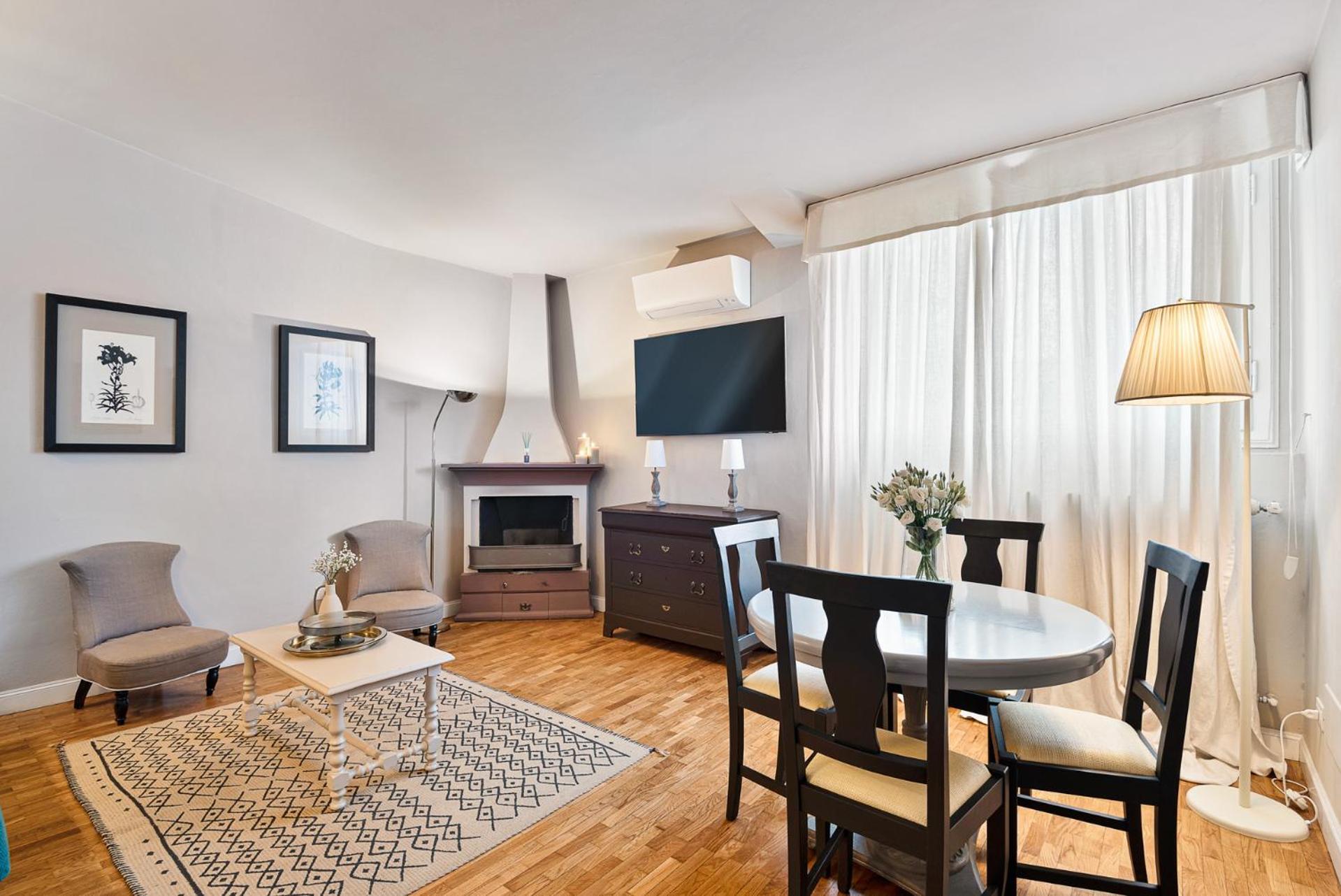 Tornabuoni Living - Luxury Apartments Collection Florence Exterior photo