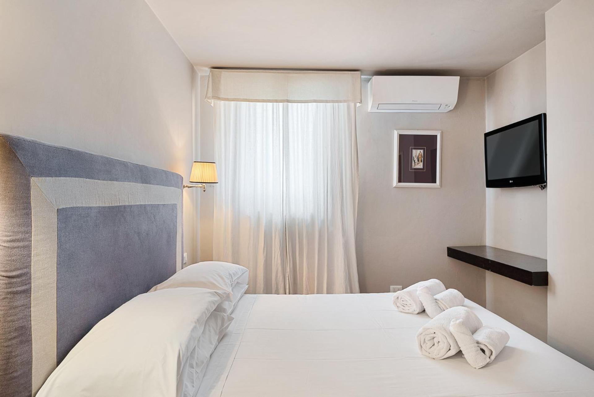 Tornabuoni Living - Luxury Apartments Collection Florence Exterior photo